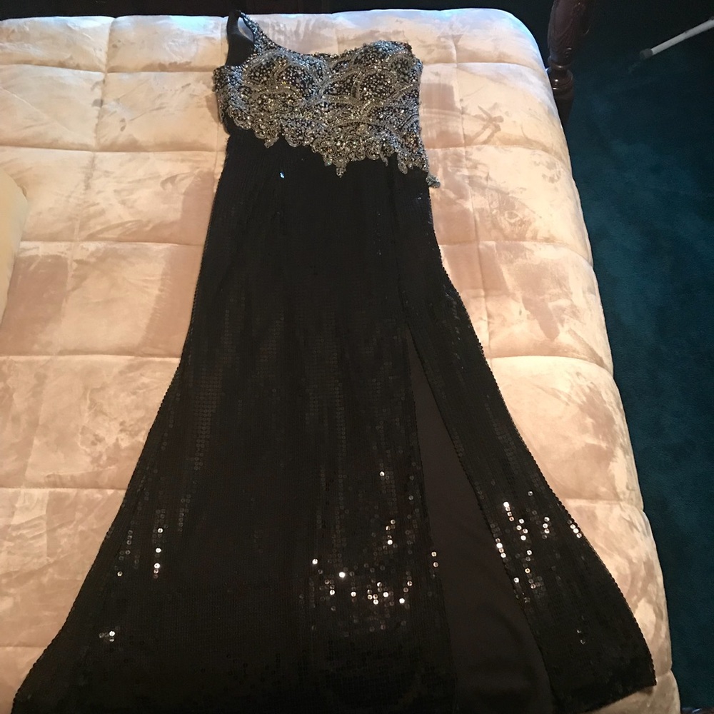 Tony bowls black and silver long gown
